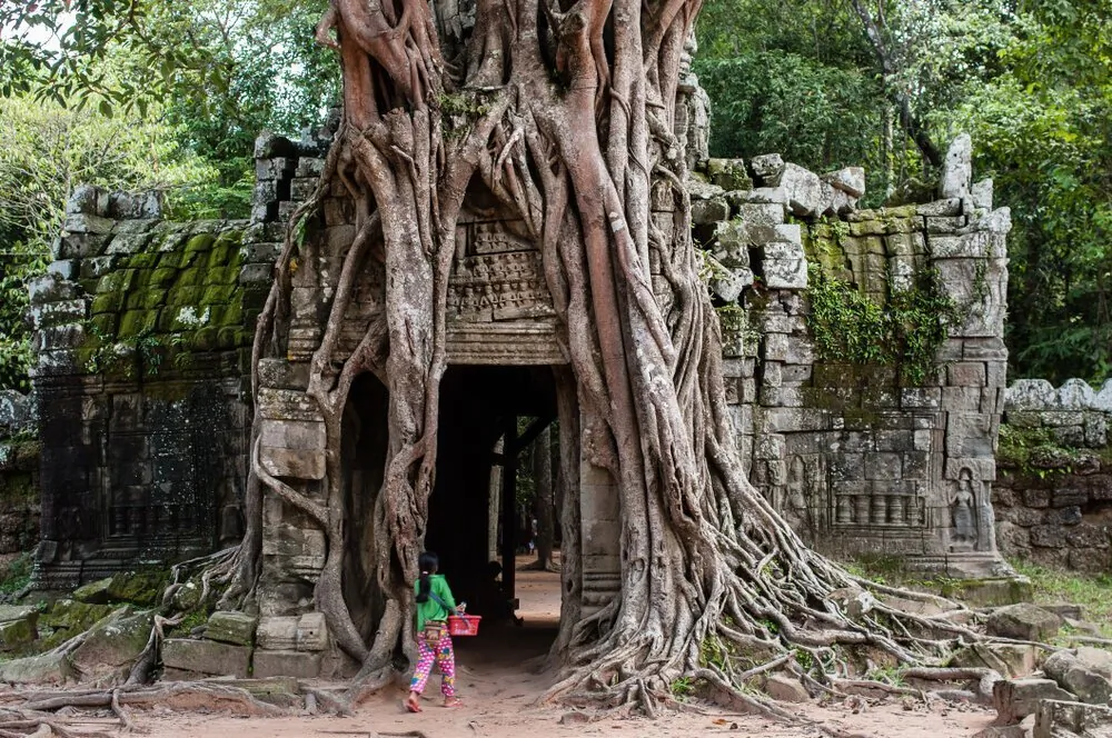 ancient-temple_t20_ngBBAg.jpg